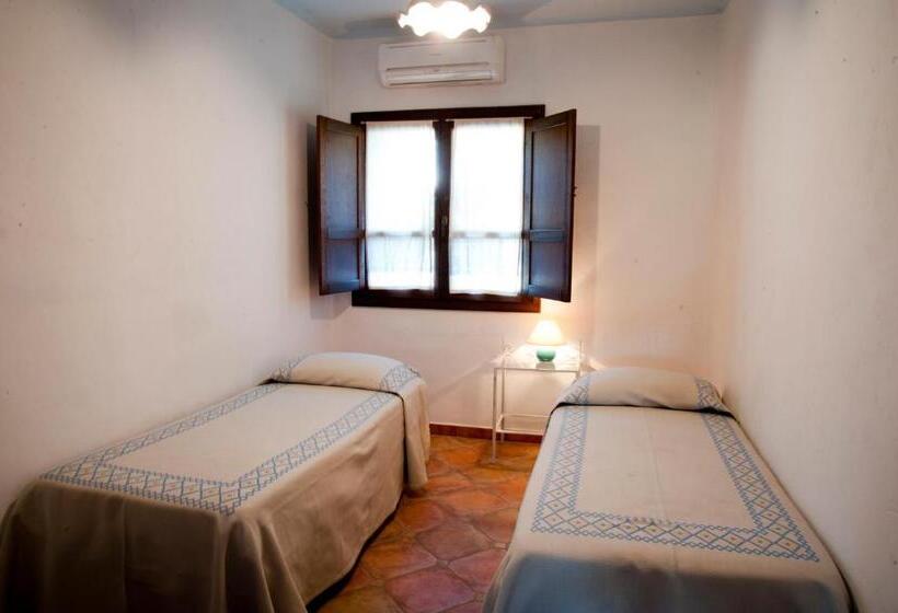 غرفة عائلية, Turismo Rurale Belvedere Pradonos