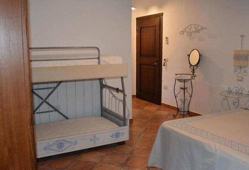 غرفة إقتصادية رباعية, Turismo Rurale Belvedere Pradonos