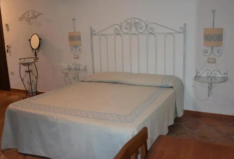 Economy Quadruple Room, Turismo Rurale Belvedere Pradonos