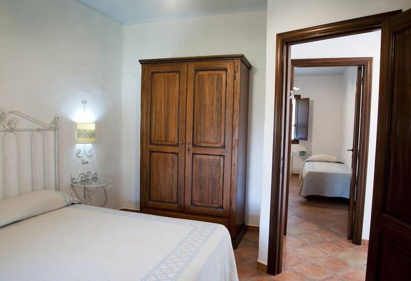 غرفة إقتصادية رباعية, Turismo Rurale Belvedere Pradonos