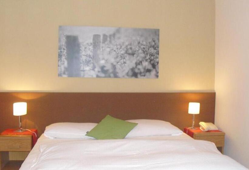 חדר בסיסי, Villnerhof