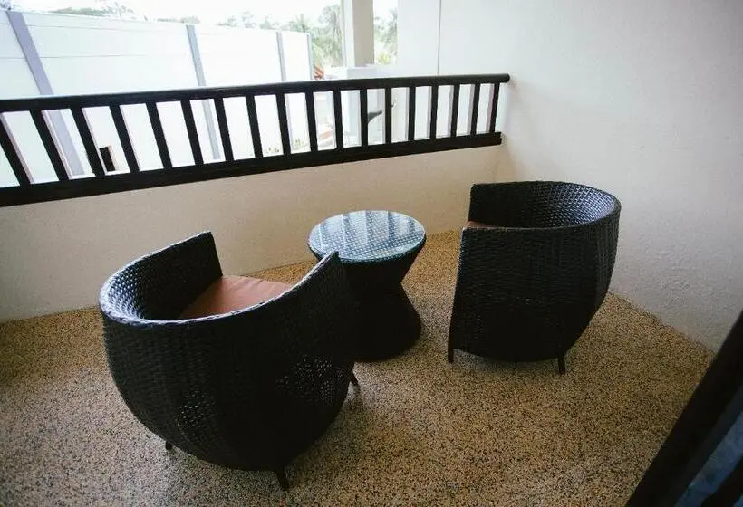 スーペリアールーム, Sand & Sandals Desaru Beach Resort & Spa