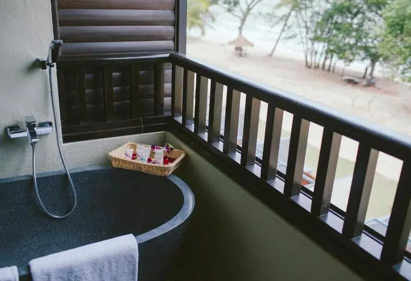 オーシャンビューデラックスルーム, Sand & Sandals Desaru Beach Resort & Spa