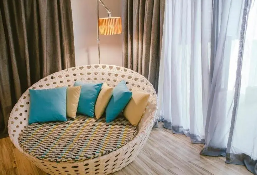 オーシャンビューデラックスルーム, Sand & Sandals Desaru Beach Resort & Spa