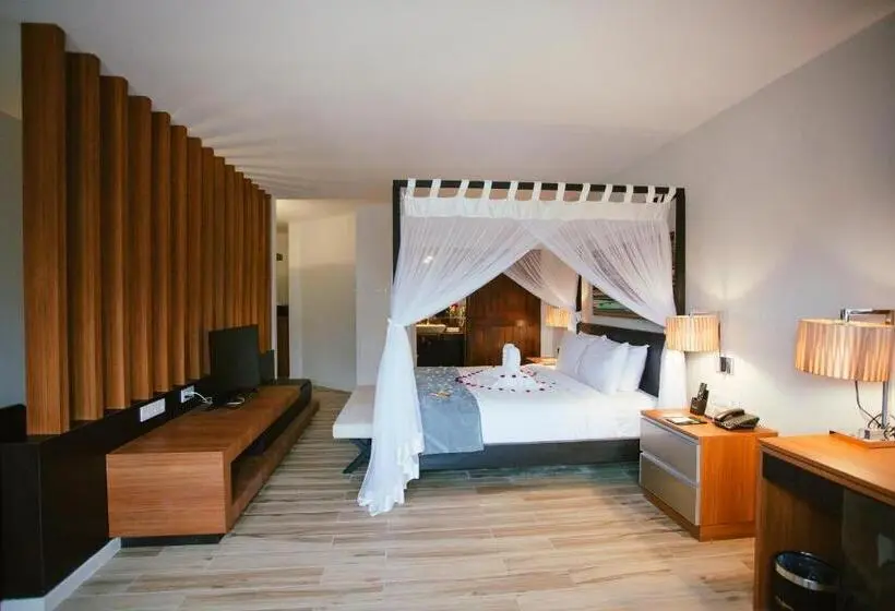 スイート, Sand & Sandals Desaru Beach Resort & Spa