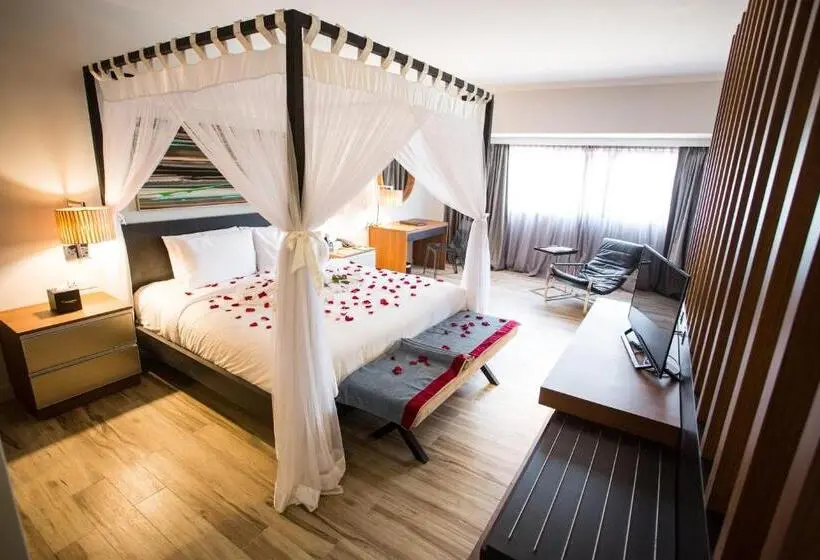 スイート, Sand & Sandals Desaru Beach Resort & Spa