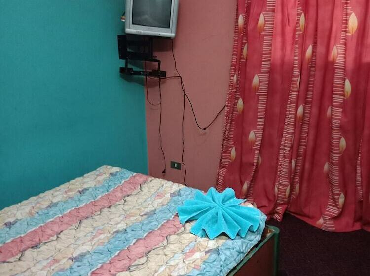 اتاق استاندارد یک تخته با سرویس بهداشتی مشترک, Invitation