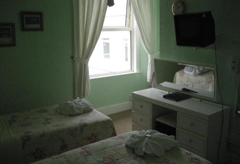 اتاق استاندارد, Ashley Court Hotel