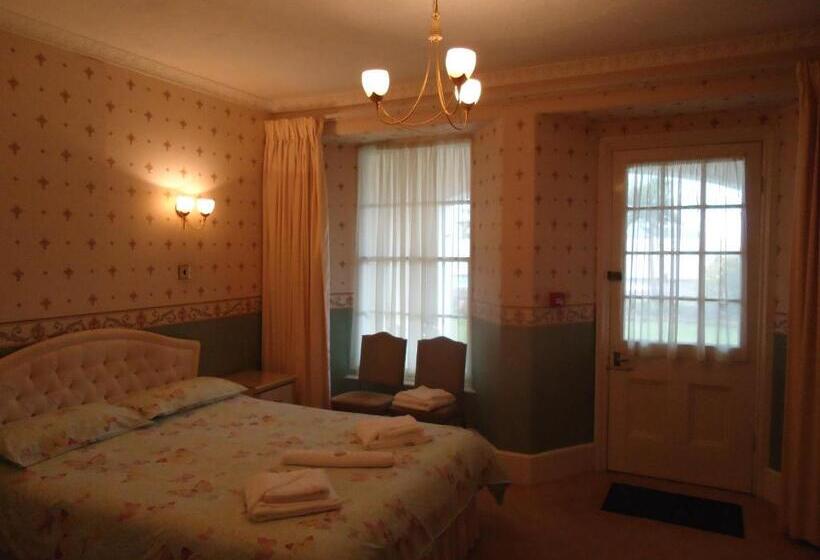 اتاق استاندارد, Abbey Court