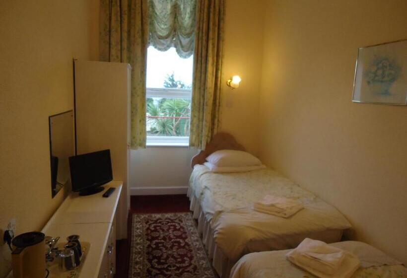 Standard room with outdoor bath, Abbey Court