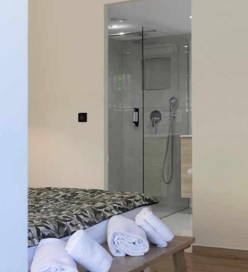 سوئیت با وان آب گرم, Auberge Kallisté   Eco Label