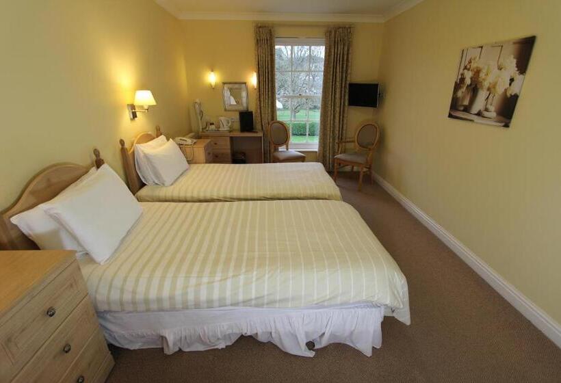 غرفة قياسية, Hunters Moon