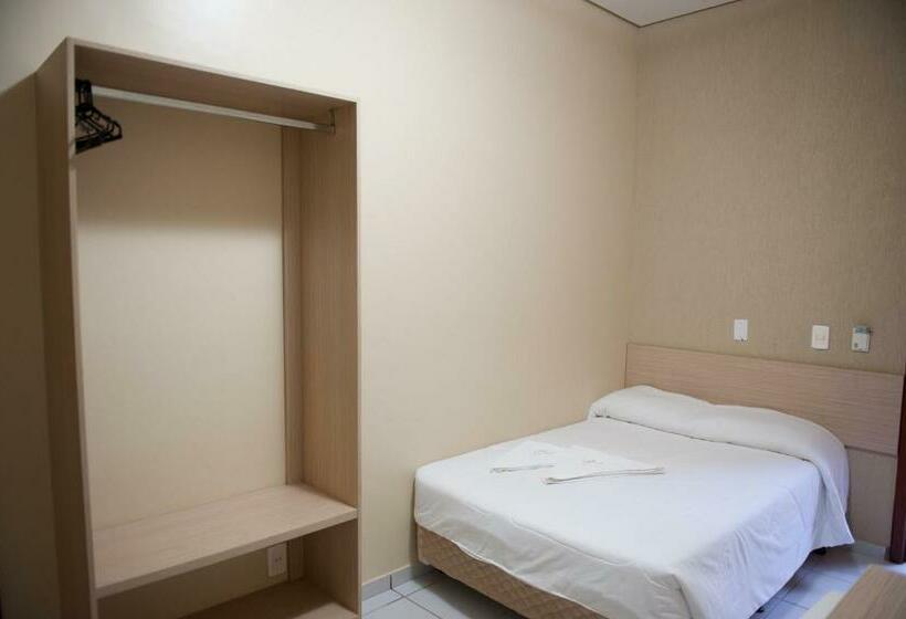 标准间, Italian Palace