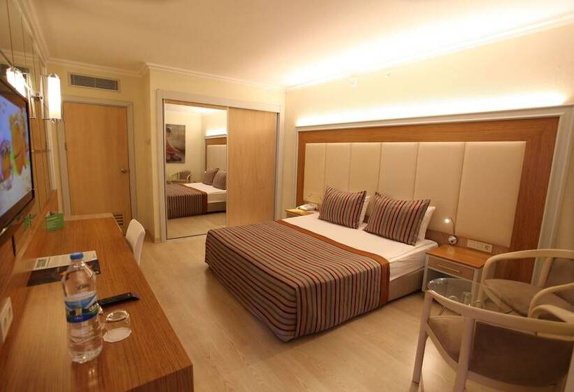 اتاق خانوادگی, Aqi Pegasos Resort