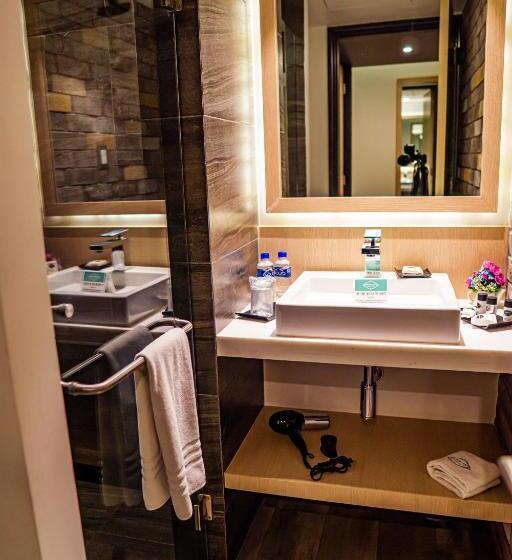 Номер Deluxe, Punto Mx