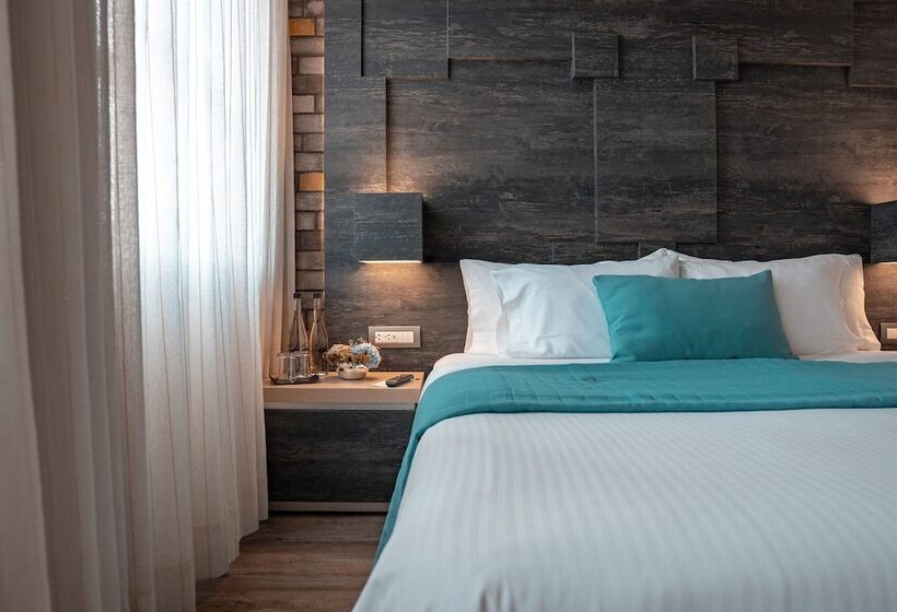 Люкс Кровать Кинг, Punto Mx