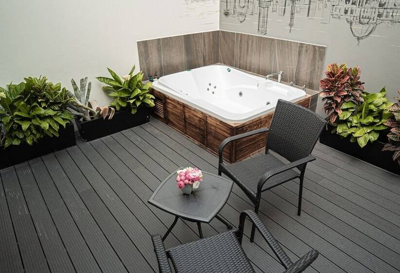 Люкс Премиум, Punto Mx