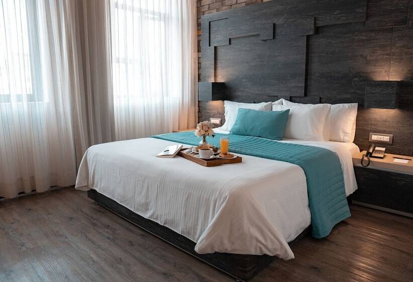 Люкс Кровать Кинг, Punto Mx