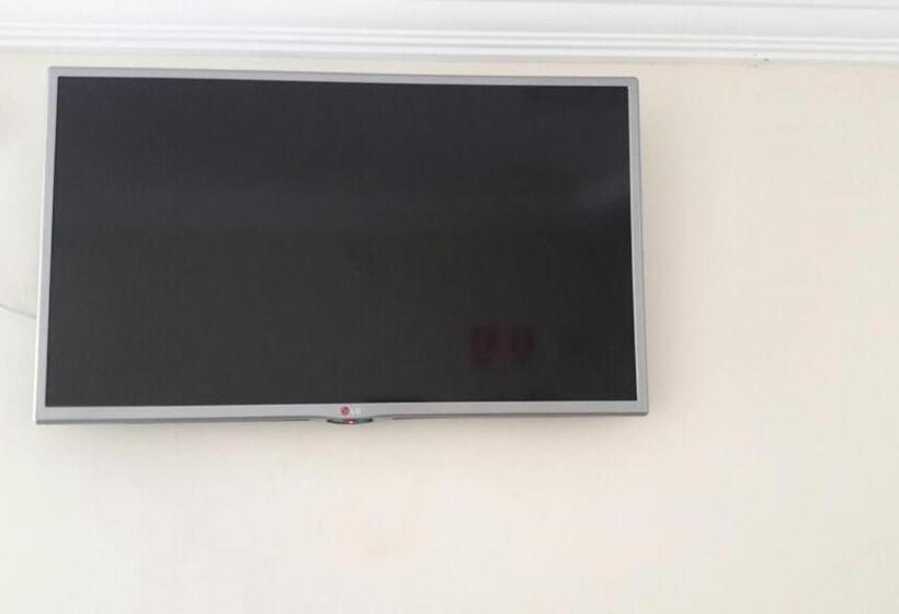 스탠다드 룸, Santos Reis