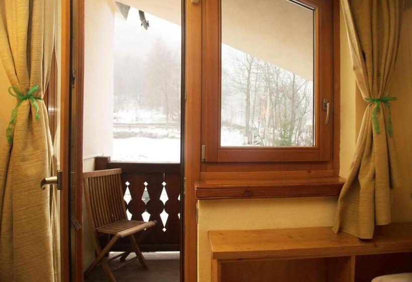 Classic room with balcony, Shatush