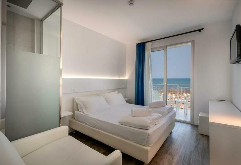 オーシャンビュースタンダードルームバルコニー付き, Stellamare