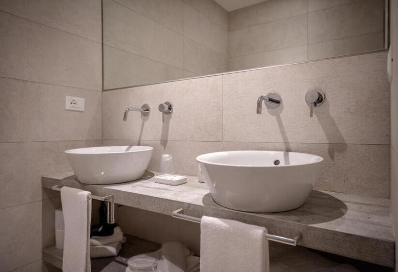 オーシャンビューファミリールーム, Stellamare