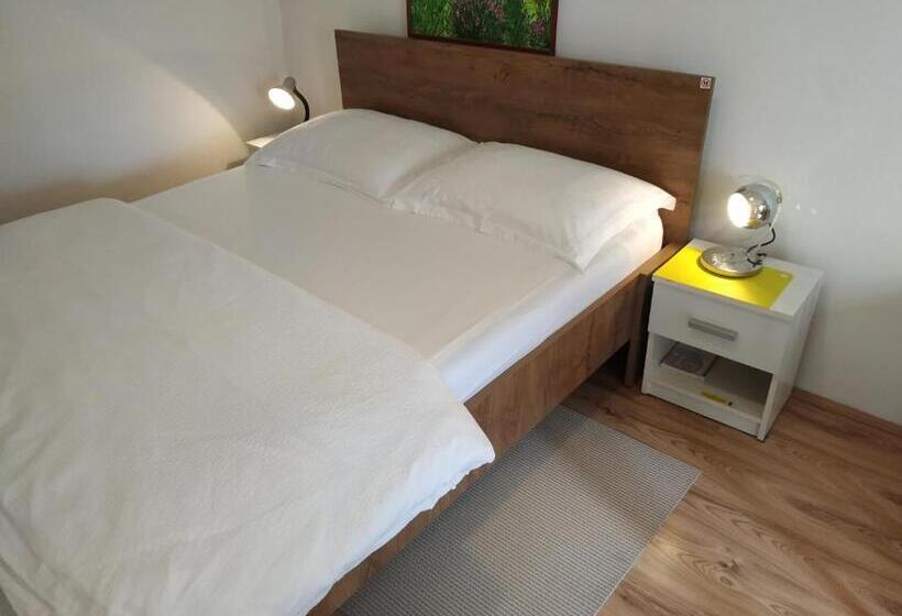 Deluxe Szoba, B&b Guest House Be Happy Parking,breakfast Center