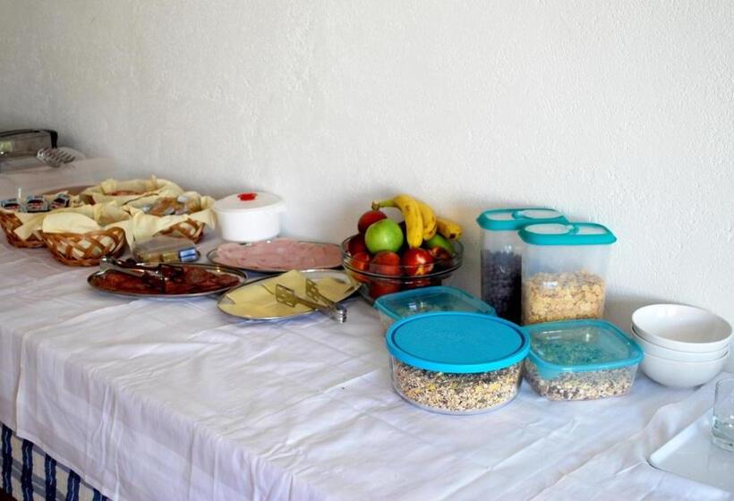 اتاق سه نفره دلوکس با چشم‌انداز دریا, Lokunja Bed&breakfast