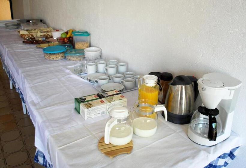 اتاق سه نفره دلوکس با چشم‌انداز دریا, Lokunja Bed&breakfast