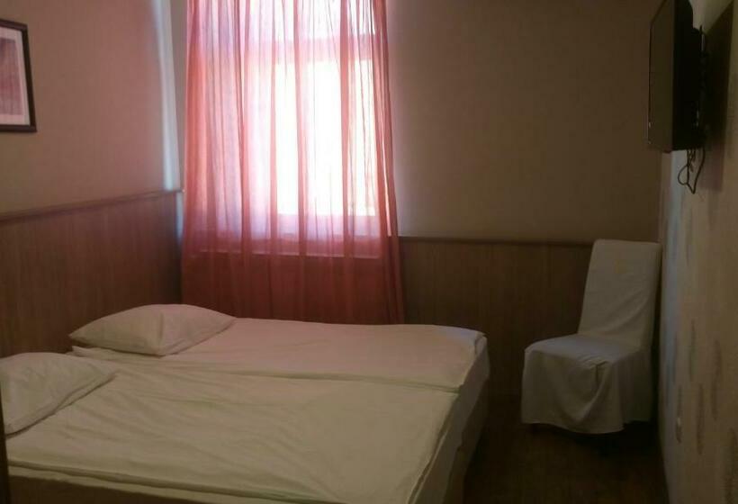 חדר סטנדרט, Admiral Vinkovci