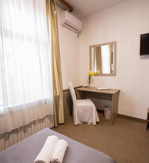 חדר סטנדרט, Admiral Vinkovci