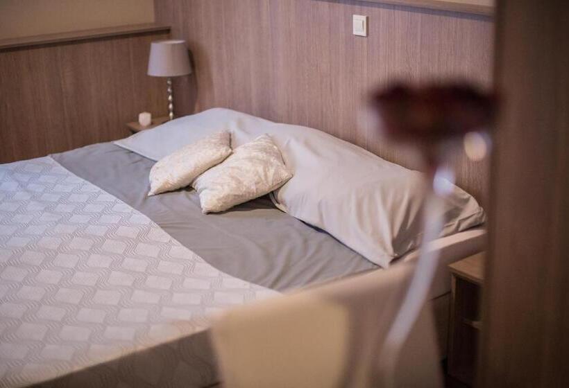 חדר סטנדרט, Admiral Vinkovci