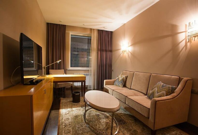 سوییت اجرایی, Best Western Plus Astana