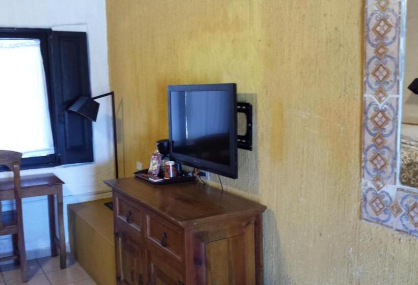 주니어 스위트, El Rancho