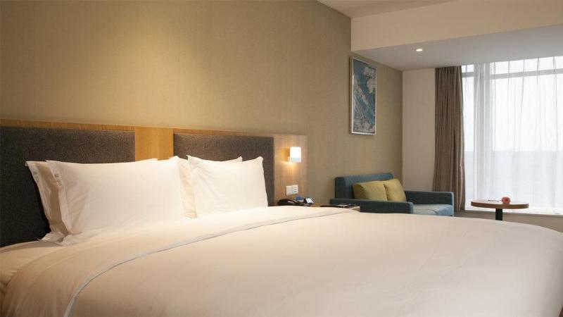 اتاق استاندارد با تخت بزرگ, Holiday Inn Express Chengdu Airport Zone, An Ihg