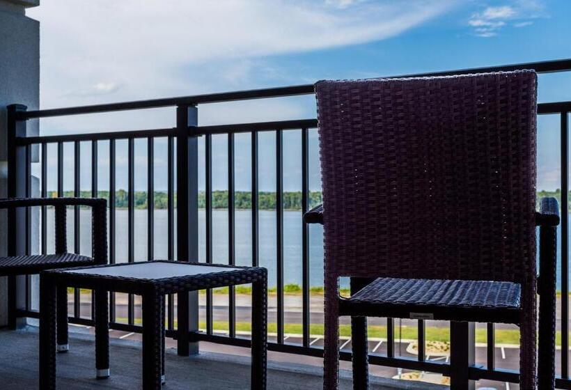Номер Deluxe, Holiday Inn Paducah Riverfront, An Ihg