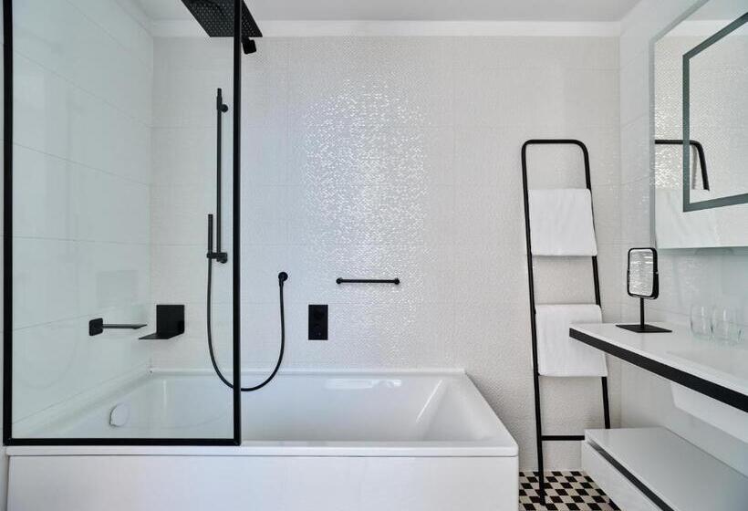 סוויטה עם נוף לעיר, Indigo Warsaw Nowy świat, An Ihg