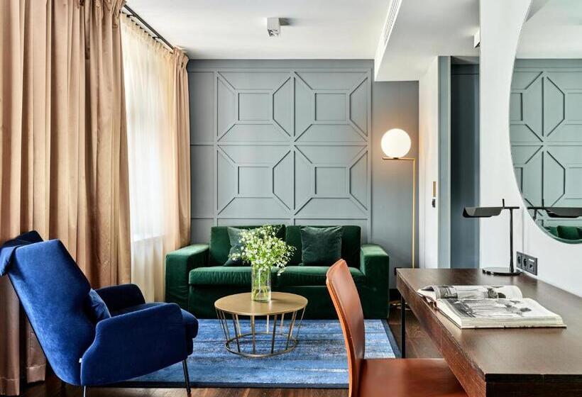 סוויטה, Indigo Warsaw Nowy świat, An Ihg