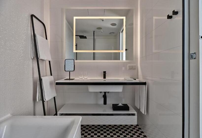 Люкс Вид на Город, Indigo Warsaw Nowy świat, An Ihg