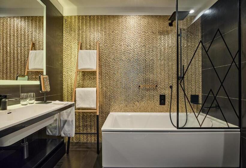 Люкс, Indigo Warsaw Nowy świat, An Ihg