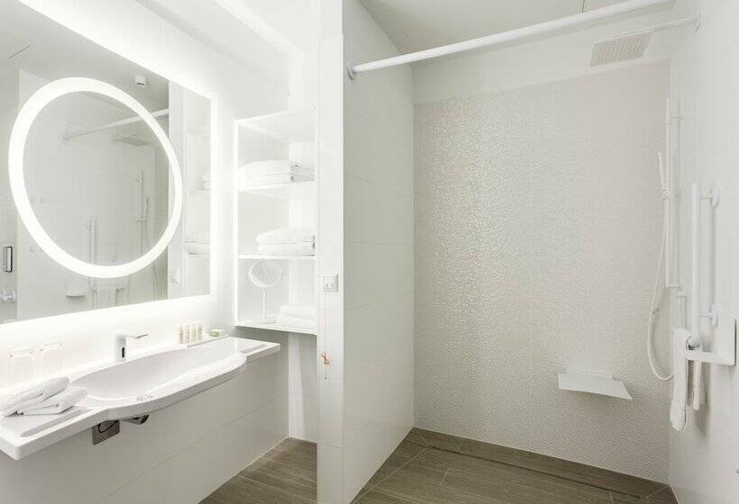 Номер Стандарт Адаптированный для Инвалидов, Indigo Warsaw Nowy świat, An Ihg