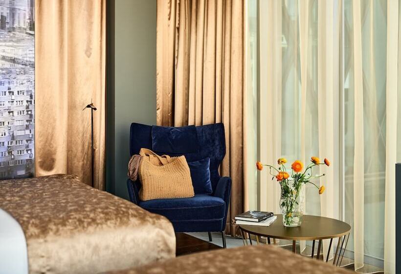 חדר סטנדרט מותאם לאדם עם מוגבלויות, Indigo Warsaw Nowy świat, An Ihg