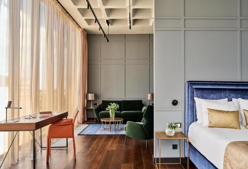 סוויטה, Indigo Warsaw Nowy świat, An Ihg