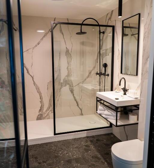 غرفة قياسية, Iris