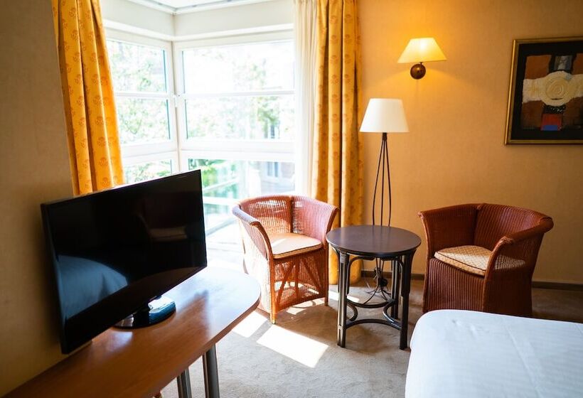 غرفة ديلوكس, Iris