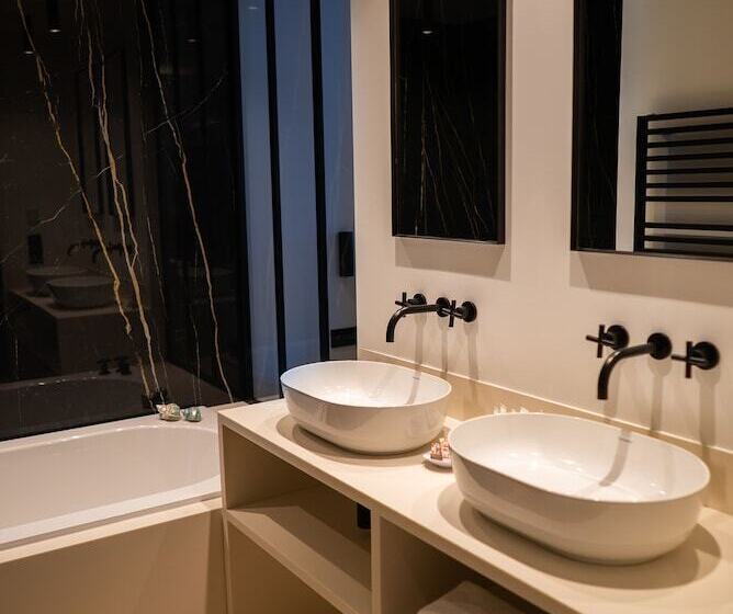 غرفة قياسية, Iris