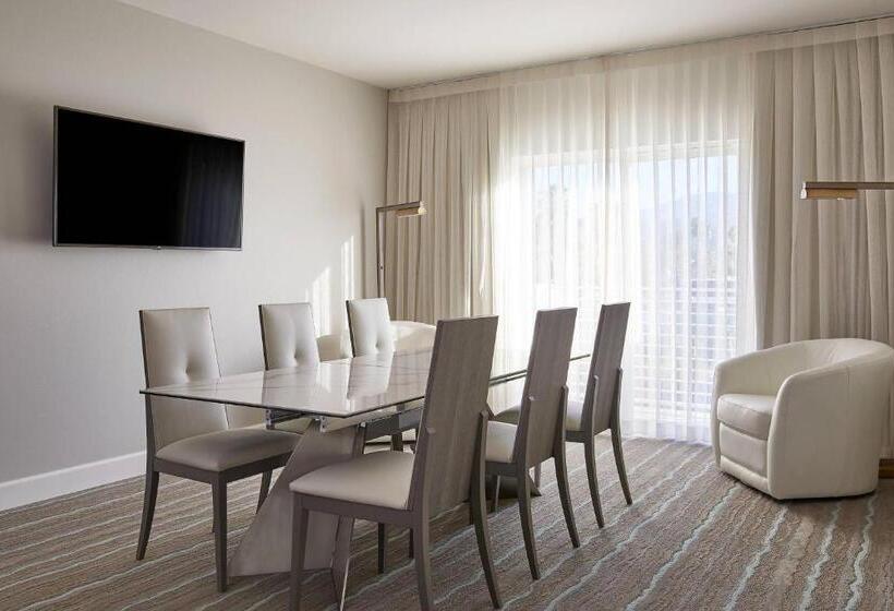 キングサイズベッドのスイートルーム, Paseo, Autograph Collection