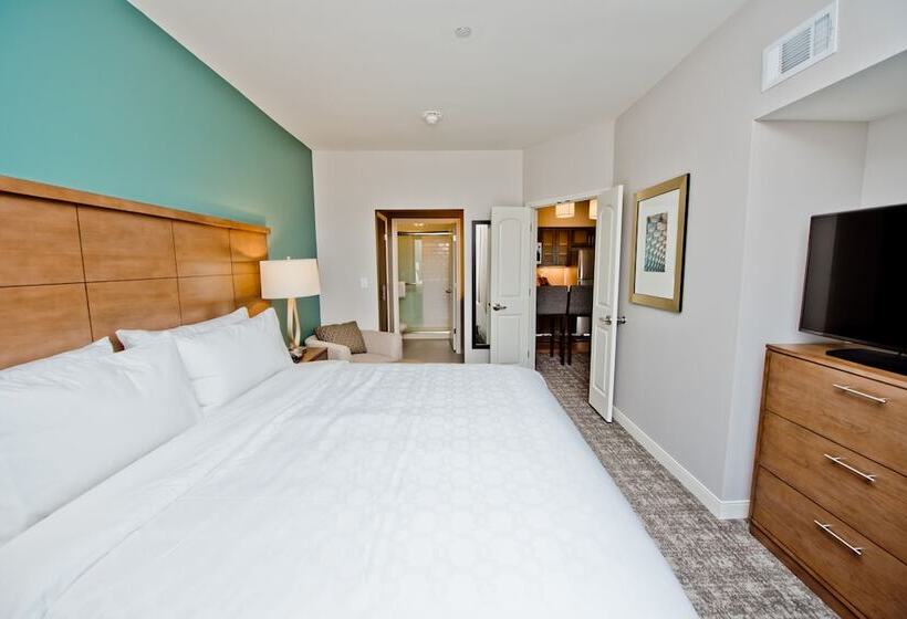 带2个卧室的套房, Staybridge Suites Houston Humble Beltway 8 E, An Ihg