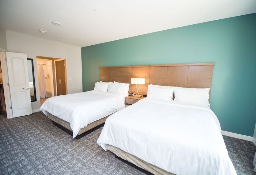 带2个卧室的套房, Staybridge Suites Houston Humble Beltway 8 E, An Ihg