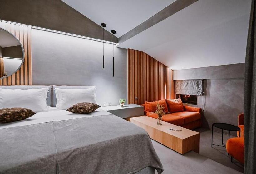 غرفة قياسية, Stomorin Marina Hramina